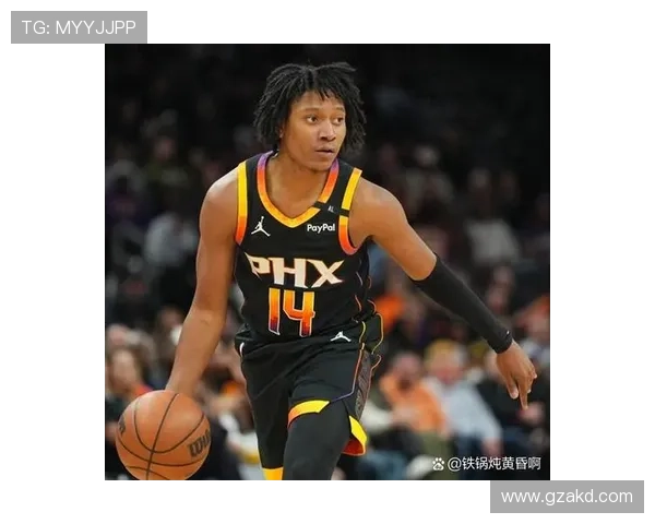 快船正式裁掉双向合同前锋特伦廷球队阵容调整进入新阶段 快船正式裁掉双向合同前锋特伦廷球队阵容调整进入新阶段