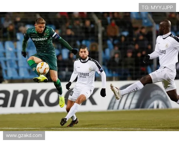 麦肯尼因旅途原因缺席尤文周四训练预计周五归队备战比赛 麦肯尼因旅途原因缺席尤文周四训练预计周五归队备战比赛